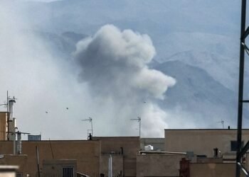 World Warns Against Mideast War as US, Israel Strike Iran