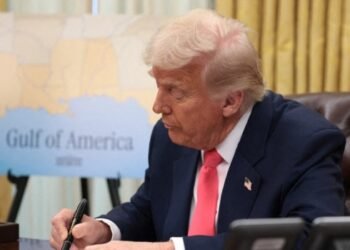 Trump Signs Order Threatening Tariffs on Countries Trading with Iran