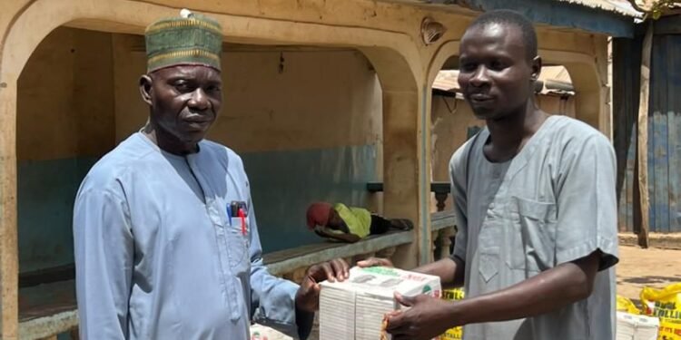 Muawiyah Muye Delivers Massive Ramadan, Eid Palliatives to APC Leaders, Constituents in Agaie/Lapai