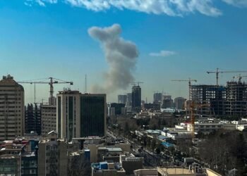 Mideast War Escalates as US Orders More Missiles, Iran Rejects Peace Plan