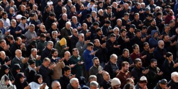 Iranians Observe Eid Prayers Amid Ongoing Middle East War
