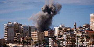 Trump Claims Ongoing Iran Talks as Israel-Iran Strikes Intensify