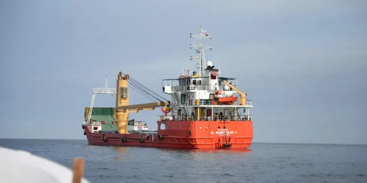 Iran-US Rift Deepens as Strait of Hormuz Reclosed Hours After Reopening