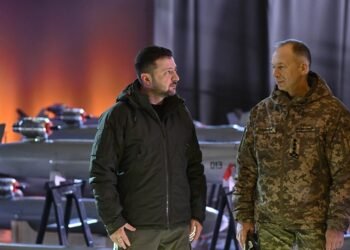 Zelensky Replaces Army Chief Syrsky Amid Political Turmoil