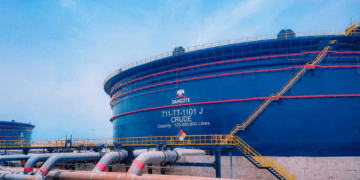 Dangote Refinery Completes $2.5 Billion Private Placement Ahead of Planned IPO